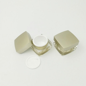 Fabricant/vente <span class=keywords><strong>en</strong></span> gros ODM fournisseur usine RUIPACK OEM personnalisé 5ml 15ml 30ml 50ml <span class=keywords><strong>pot</strong></span> <span class=keywords><strong>en</strong></span> plastique <span class=keywords><strong>de</strong></span> <span class=keywords><strong>forme</strong></span> carrée <span class=keywords><strong>en</strong></span> acrylique à double paroi/vide soin du <span class=keywords><strong>visage</strong></span> conteneur <span class=keywords><strong>de</strong></span> bouteille <span class=keywords><strong>de</strong></span> crème cosmétique couvercle à vis - Product Image 3