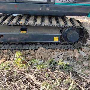 Mini-excavatrice Kobelco SK75 robuste, cabine confortable, garantie 1 an, service après-vente 24h/24, en stock - Product Image 3