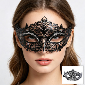 Masque de mascarade pour femme, accessoire de fête d'Halloween, demi-masque doré pour adulte, en métal ajouré avec strass incrustés - Product Image 2