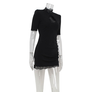 <span class=keywords><strong>Robe</strong></span> moulante sans manches <span class=keywords><strong>noire</strong></span> élégante et tendance à col semi-ouvert et bordure en dentelle, sexy - Product Image 4