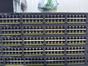 Commutateur Ethernet <span class=keywords><strong>Cisco</strong></span> 2960X-48TS <span class=keywords><strong>2960</strong></span>-24TT-L d'occasion, géré par le cloud intelligent AI, <span class=keywords><strong>24</strong></span>/48 ports 10/100/1000 Mbps - Product Image 3