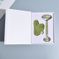 WELLFLYER ensemble Gua Sha anti-rides de qualité supérieure masseur facial resserrement de la peau rouleau de jade dans une boîte cadeau