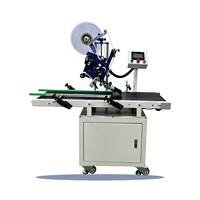 Machine d'étiquetage automatique complète personnalisée pour l'industrie de l'emballage de boîtes, de sachets et de cartes