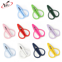 Ciseaux à fil portables, mini ciseaux de voyage avec manchon en silicone intégré, ciseaux à broder en acier inoxydable tranchant et minuscules