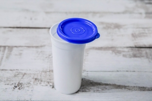Gobelet en plastique à paroi simple Hacamy PP avec couvercle, vaisselle jetable légère pour boissons froides, jus, lait, thé - Product Image 5