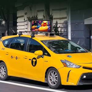 Alto brillo P4 Panel de pantalla LED de doble cara Smart Taxi Top Señal de publicidad de techo de seguridad al aire libre - Product Image 5