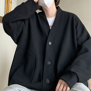 Pull en tricot rayé pour homme, veste élégante et raffinée à col rond - Product Image 4