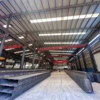Pont roulant de nouvelle construction, type QD 350-450, à commande PLC, motorisé, avec crochet de 360/80 tonnes, portée de 19 m et hauteur de levage de 24 m