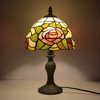 Lampe de table LongHuiJing 8 pouces avec abat-jour en verre teinté à motifs de roses rouges et oranges, base en alliage de zinc, E26 E27 110-220V, lampe de lecture vintage