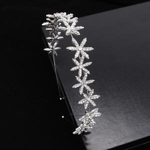 Nouvelle <span class=keywords><strong>Couronne</strong></span> de Mariée Princesse en Strass, Bandeau Floral, Bijou de <span class=keywords><strong>Mariage</strong></span>, Coiffe de <span class=keywords><strong>Mariage</strong></span> Style Européen-Américain - Product Image 3