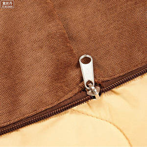 Coussin de voyage Yisidan 28x28x14cm rectangulaire pliable avec rembourrage en polyester, couleur unie café beige marron orange bleu gris - Product Image 1