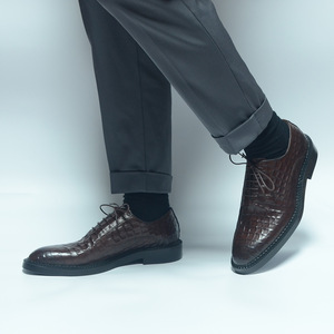 รองเท้าผู้ชายทรงหรูหราทันสมัยขนาดใหญ่สำหรับธุรกิจและงานแต่งงาน รองเท้าหนังแท้แบบทางการและรองเท้าอ็อกซ์ฟอร์ด - Product Image 2