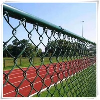 Op maat gemaakte vinylgecoate kettingscherm van diamantgaas voor stadionsportvelden met gevouwen rand