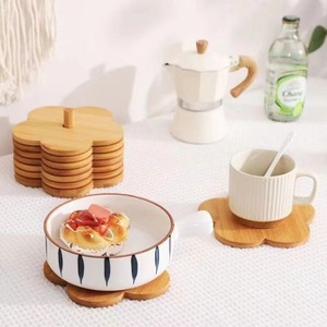 Solid Wood Flower Shape Heat Insulating Placemat Coaster Set For <b>Table</b> Anti Scalding <b>Bamboo</b> Natural Color - Product Image 2