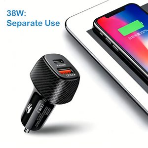 Cargador Rápido para Auto con Diseño de Fibra de Carbono, Tipo C QC 3.0, Adaptador de Carga Rápida con Textura de Fibra de Carbono para <span class=keywords><strong>iPhone</strong></span> 17 16 15 Samsung - Product Image 4