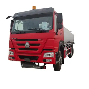 Camion citerne Sinotruk Howo camion réservoir de carburant 6x4 20000l 25000 litres camion citerne de pétrole