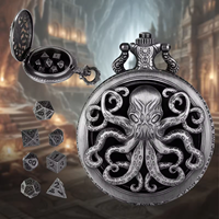 Montre de poche antique en métal, gaufrée Dragon Western rugissant, avec étui à chaîne et boîte à dés portable pour joueur de D&D et jeux de table