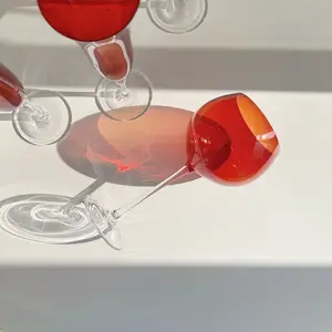 Gelas Anggur Stem Tipis Kristal Elegan Keluaran Baru Piala Klasik Berwarna Merah untuk Hadiah Pesta Ulang Tahun Pernikahan Rumah Tangga