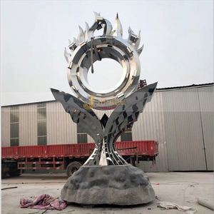 Escultura de Jardín Art Deco Grande de Acero Inoxidable, Diseño Impermeable para Exteriores - Product Image 3