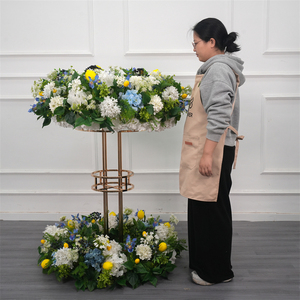 Guirlande de fleurs artificielles romantiques, grandes roses blanches en soie, plantes vertes, design pour mariage et Saint-Valentin, taille personnalisable - Product Image 3