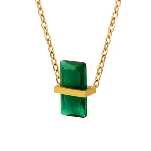 Collana con Pendente a Forma di Smeraldo e Zircone a Forma di Diamante, Identica alla Popolare su Internet. IT un lusso raro e leggero - Product Image 4