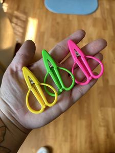 Mini-ciseaux de couture DIY portables pour broderie, travaux d'aiguille et artisanat du papier, petits ciseaux pour quilting et travaux manuels - Product Image 4