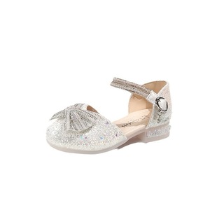Chaussures de princesse brillantes et respirantes pour filles, avec breloques et nœuds, idéales pour les fêtes et les déguisements - Product Image 1