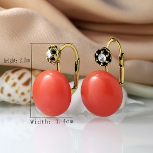 Orecchini rotondi rosso corallo da donna, gioielli vintage geometrici alla moda - Product Image 4