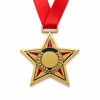 Médaille personnalisée en alliage de zinc 3D, dorée, vierge pour gravure, médailles d'attribution en émail avec ruban vert, médailles sportives et scolaires en métal