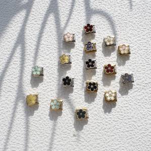 Pulsera de Acero Inoxidable con Dijes de Flor y Trébol de Cuatro Hojas Italiano Multicolor, Diseño de Enlace de Cadena para Empalmar DIY - Product Image 2