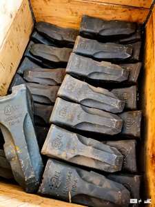 Dents de godet d'excavatrice 819968167 pour tous les modèles Volvo, compatibles avec moteur D7E, poids opérationnel de 24 tonnes, capacité du godet de 1,5 m³, 130 kW - Product Image 3
