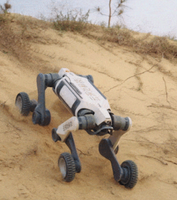Plateforme mobile tout-terrain Jueying M20 avec batterie à échange à chaud pour les interventions d'urgence et l'exploration scientifique