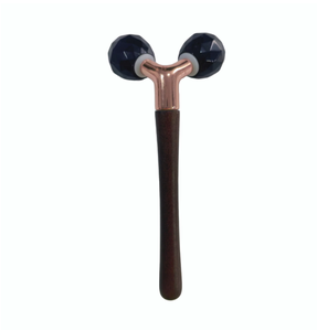 Masseur facial 3D à double boule avec manche en bois pour le lifting de la peau - Product Image 1