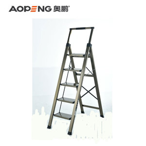 Aopeng Vente en gros Prix bas Échelle en <span class=keywords><strong>aluminium</strong></span> portable de sécurité à <span class=keywords><strong>5</strong></span> <span class=keywords><strong>marches</strong></span> Échelle à <span class=keywords><strong>marches</strong></span> avec main courante - Product Image 1