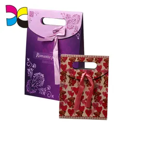 High-quality gift bag with bow_5 In Many Fun Patterns 