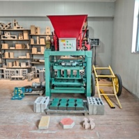 Machine à fabriquer des blocs de qualité industrielle QT4-35, usine de briques en ciment semi-automatique pour une exploitation continue 24h/24 et 7j/7