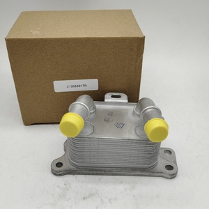 Radiateur refroidisseur d'huile moteur 213055917R, 2820700079, 2130500Q0B, A2820700079 pour Renault <span class=keywords><strong>Scenic</strong></span> IV Megane IV - Product Image 5