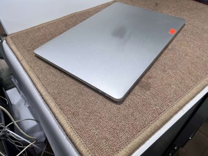 Venta al por Mayor de Portátiles MacBooks Pro de 15 Pulgadas Usados Originales de 2019, 16+512 GB, Ligeros, Delgados, para Estudiantes, Hogar, Negocios y Escuela - Product Image 6