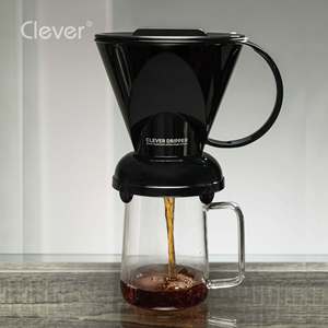 Taza de café de plástico trapezoidal negra sólida de 500 ml, resistente al calor, económica, para salas de espera de aerolíneas. - Product Image 5