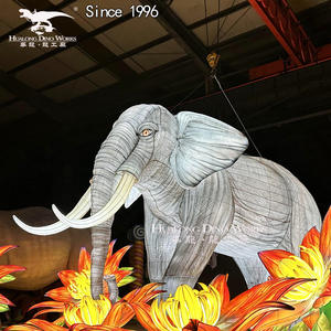 Festival de elegancia atemporal linterna de elefante exquisito diseño chino hecho a mano bodas decoración del hogar | Simbolizando la fuerza buena - Product Image 4