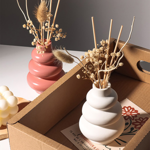 Diffuseur <span class=keywords><strong>de</strong></span> parfum en céramique nordique <span class=keywords><strong>de</strong></span> luxe 150 ml avec bâtonnets floraux, parfum frais sans <span class=keywords><strong>alcool</strong></span>, arôme longue durée pour hôtels et salons - Product Image 6