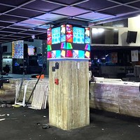P2 P2.5 P3 P4 Cube magique créatif d'intérieur et d'extérieur, panneau d'écran d'affichage LED avec 4 côtés pour magasin de détail, publicité de Logo de magasin
