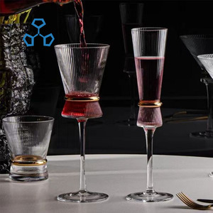 Diseño de fábrica, copas de vino acanaladas de estilo Origami de lujo, cristal sin plomo, cinturón dorado, copa de vino - Product Image 5