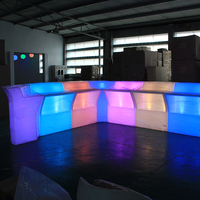 Comptoirs de bar commerciaux éclairés par LED, aspect élégant, produits rotomoulés
