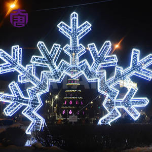 Luz LED personalizable con diseño de copo de nieve, impermeable IP65, para uso en exteriores e interiores, ideal para Navidad, bodas y eventos de temporada. - Product Image 4