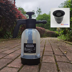 Pulvérisateur pneumatique manuel 2L résistant aux acides et aux alcalis pour le lavage de voitures, l'arrosage des fleurs et l'utilisation en jardin - Product Image 4