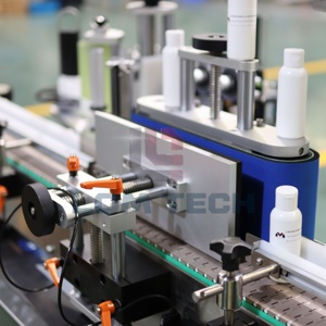 Lom पूर्ण स्वचालित 30 मिलीलीटर 60 मिलीलीटर राउंड पालतू बोतल स्टिकर लेबलिंग मशीन तारीख कोडर के साथ - Product Image 5