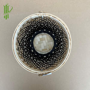 Farol Decorativo de Bambú Bicolor – Portavelas Colgante Tipo Cilindro – Centro de Mesa para Jardín y Bodas D14cm - Product Image 2