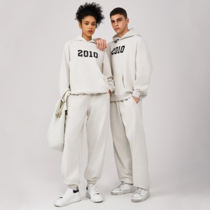 Conjuntos de <span class=keywords><strong>chándal</strong></span> unisex con logotipo personalizado, <span class=keywords><strong>chándal</strong></span> de lana pesado de 465 Gsm, conjunto de pantalones de <span class=keywords><strong>chándal</strong></span> <span class=keywords><strong>y</strong></span> sudadera con capucha de dos piezas para mujeres <span class=keywords><strong>y</strong></span> hombres - Product Image 2