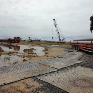 Tapis De Boue De Construction UHMW Tapis De Protection au sol boueux temporaire UHMW rouleau léger moulage de coupe personnalisé - Product Image 1